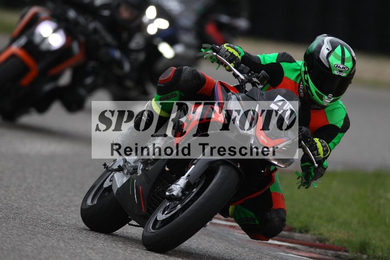 /Archiv-2025/10 23.04.2025 Cornu Master School ADR/gruen-vert/41